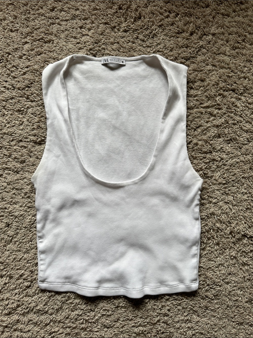 ZARA White Ribbed Scoop Crop Tank
